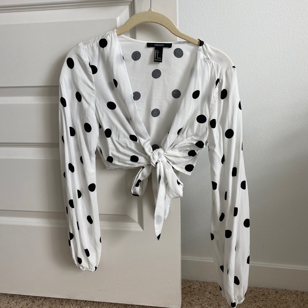 Polka dot long sleeve tie front crop top